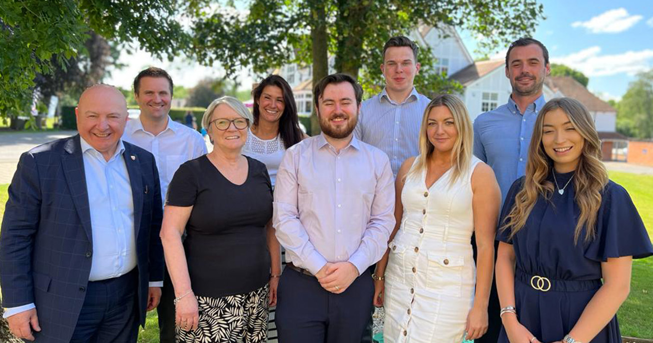 Looking for McCulloch Pease Accountants?